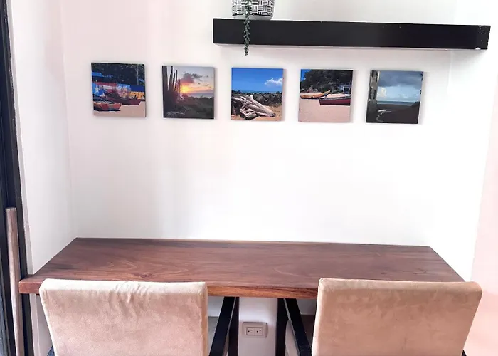 Ferienhaus Gorgeous Three Bedroom Townhouse