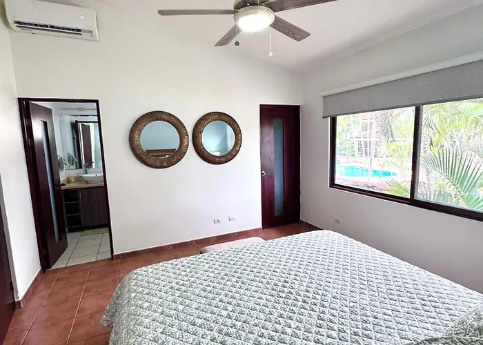 Gorgeous Three Bedroom Townhouse Сasa de vacaciones