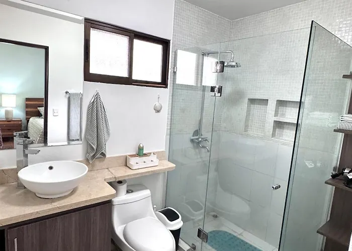Сasa de vacaciones Gorgeous Three Bedroom Townhouse Coco