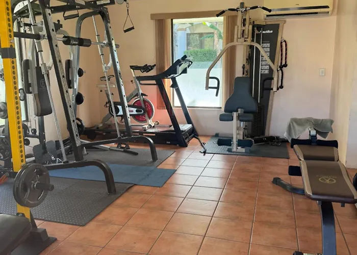 Gorgeous Three Bedroom Townhouse * Coco